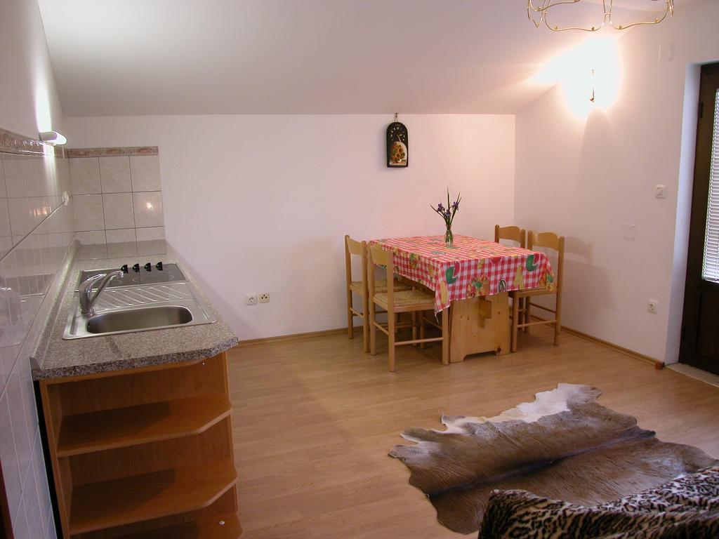 Turisticna Kmetija Siroko Villa Tolmin Rom bilde